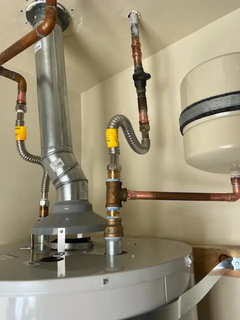Water heater installation and plumbing repair in Keeneyville